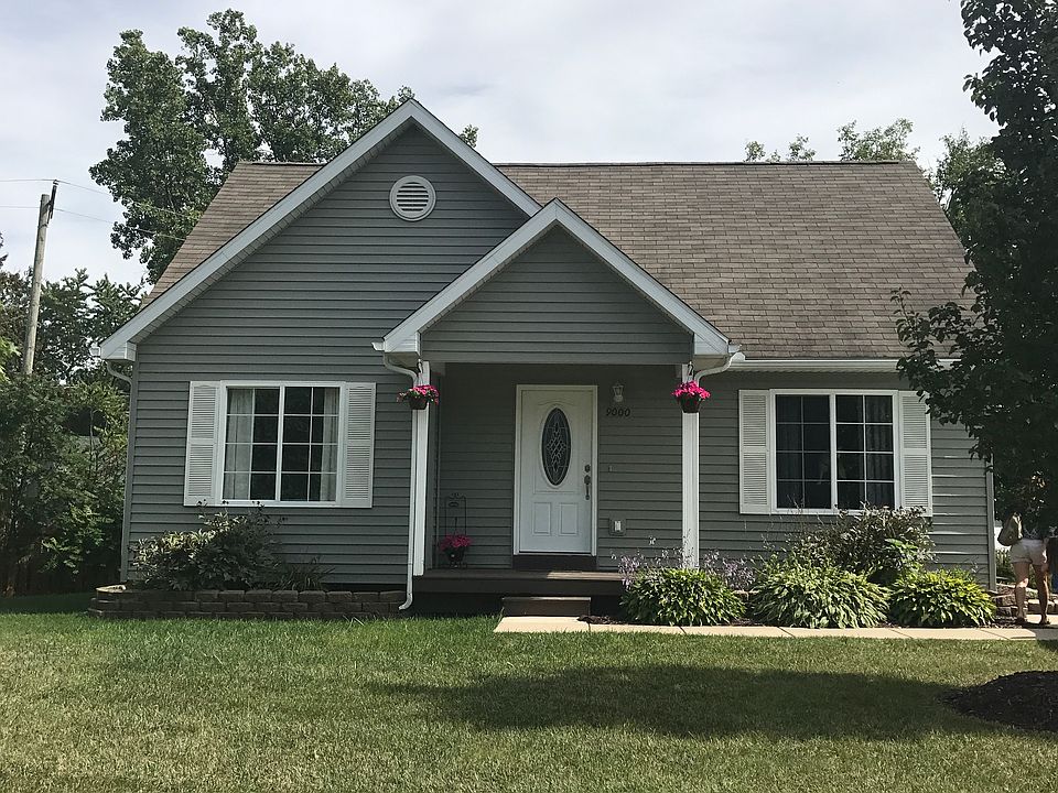 1st image of 9000 Ash Dr