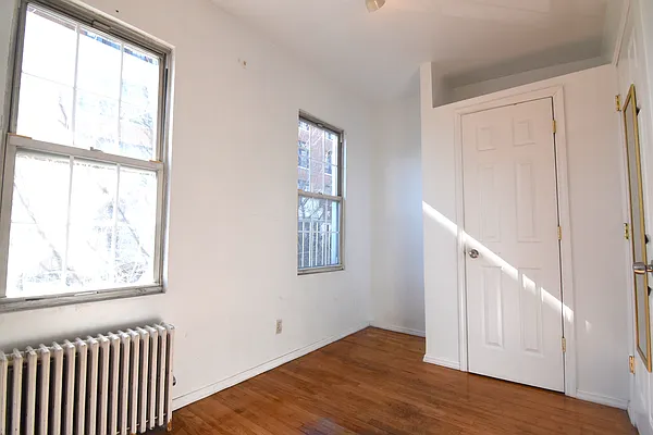 Rented by The Agency | media 13