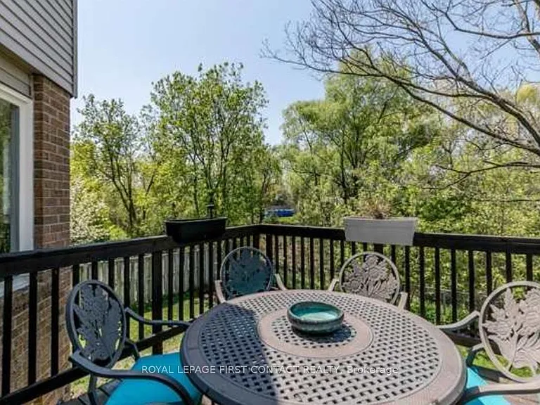 61 Herrell Ave — Photo 14