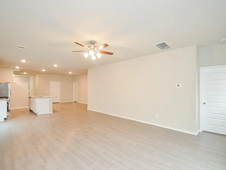 25513 Blossom Ct — Photo 9