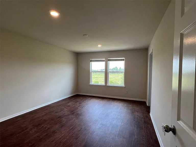 4711 Prairie Chase Dr — Photo 6