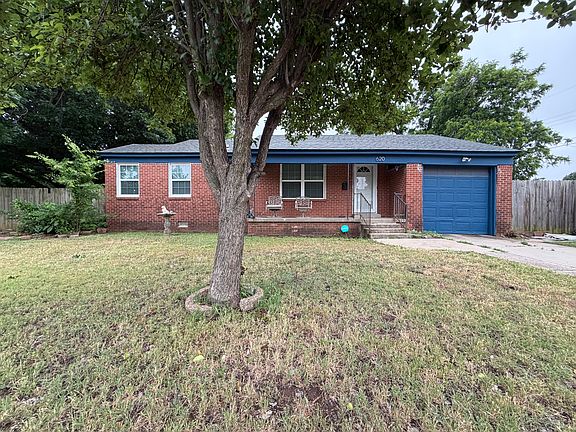 2nd image of 620 SW 50th St