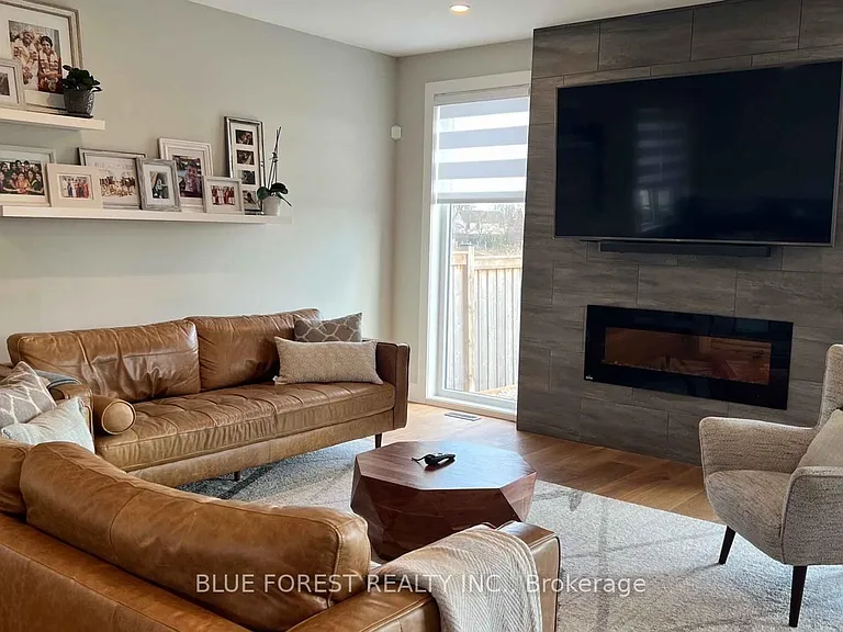 2273 Bakervilla St — Photo 6