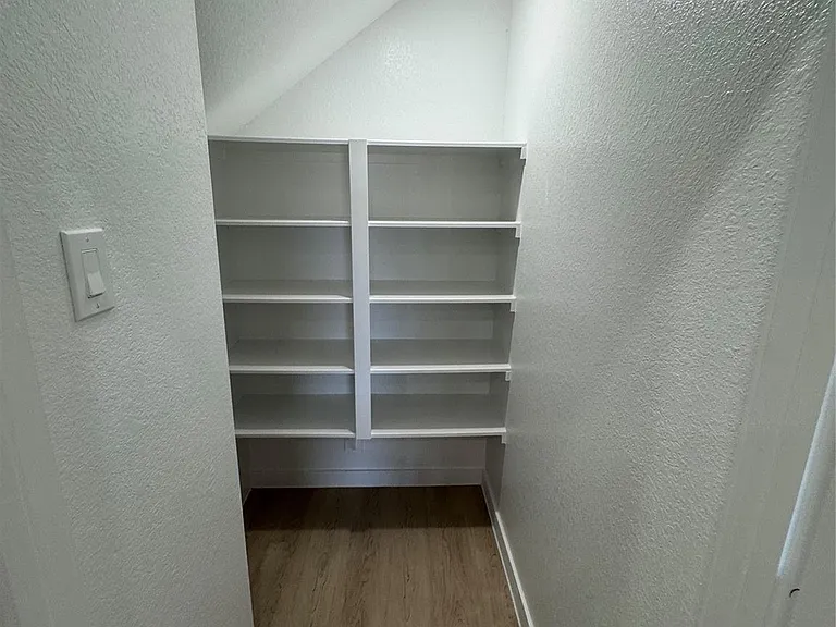 2978 Park Hill Ln — Photo 6