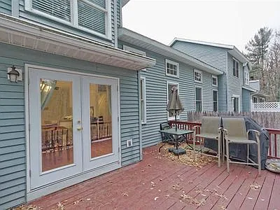 569 Highwood Cir — Photo 30