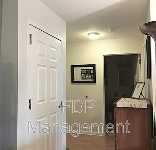 660 East Ave #302 — Photo 5