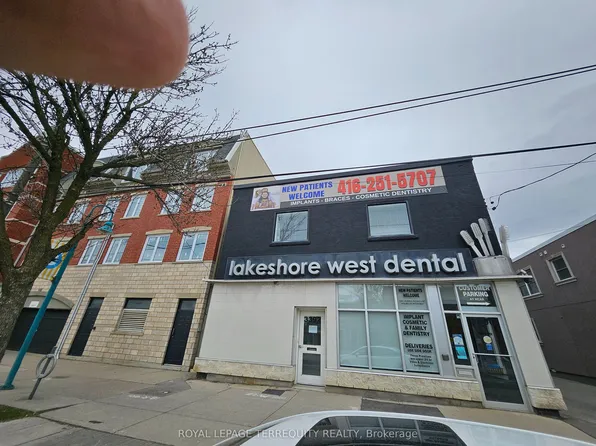 3392 Lake Shore Blvd W, Toronto, ON M8W 1M9