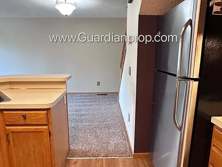12802 Echo Ln — Photo 4