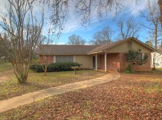 215 Sycamore St, Alto, TX 75925