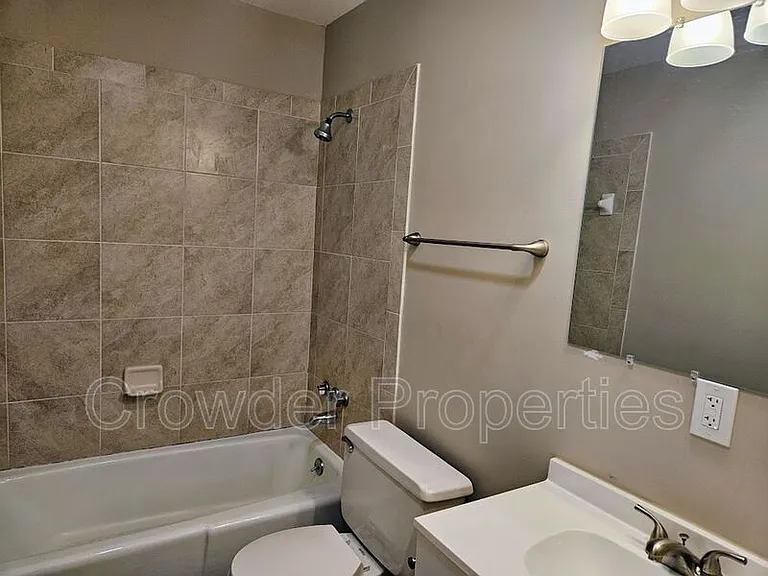 6815 Water Mill Ct — Photo 9