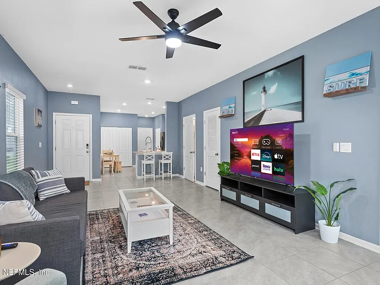 237 Aralia Ln — Photo 4