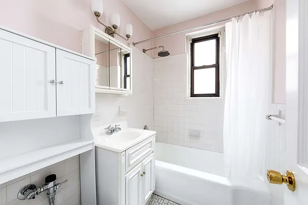 Rented by Compass | media 17