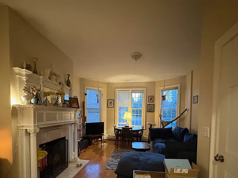 453 Hope St #1 — Photo 6