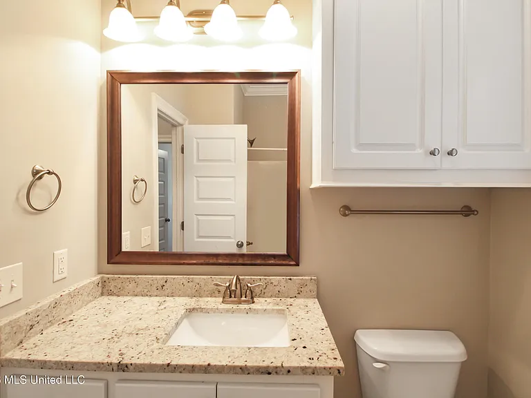 203 Buttonwood Ln — Photo 16