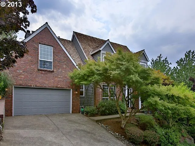 9622 NW Marvin Ln photo 1