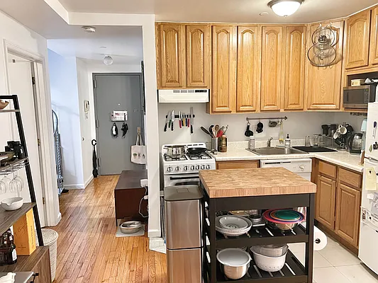 Rented by Jack B Shapiro | media 13