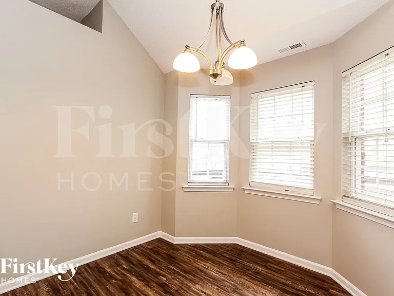 164 Silver Birch Ln — Photo 5