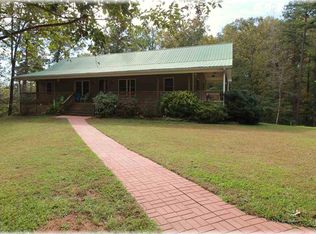 524 Cedarwood Ln, West Union, SC 29696