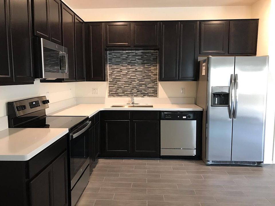 2nd image of 294 W Pacific Dr