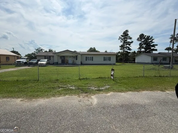 2001 Clover Dale Cir, Cordele, GA 31015