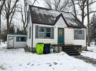 518 E 6th St, Pinconning, MI 48650