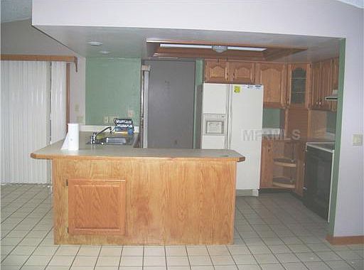 2nd image of 901 N Union Cir