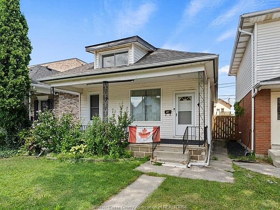 2nd image of 328 Josephine Ave