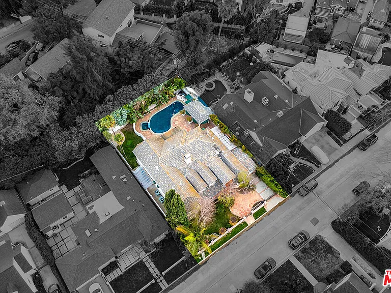 4063 Benedict Canyon Dr — Photo 54