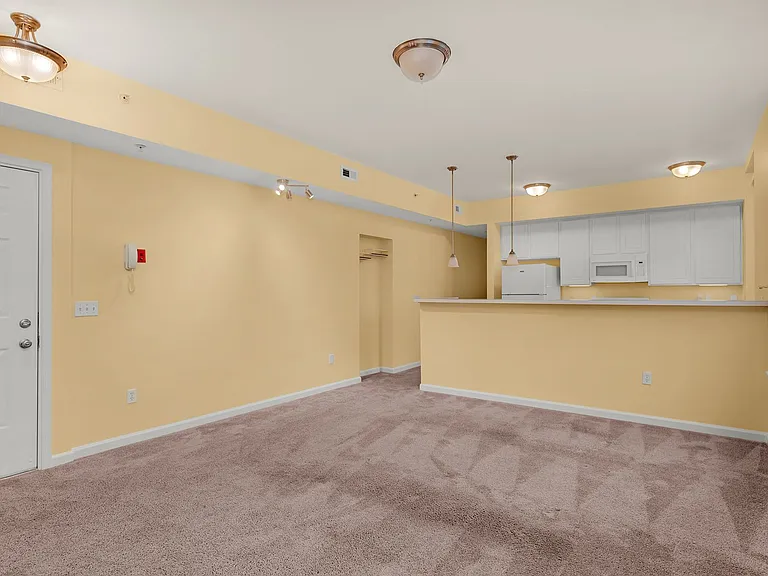 2300 N Calvert St — Photo 21