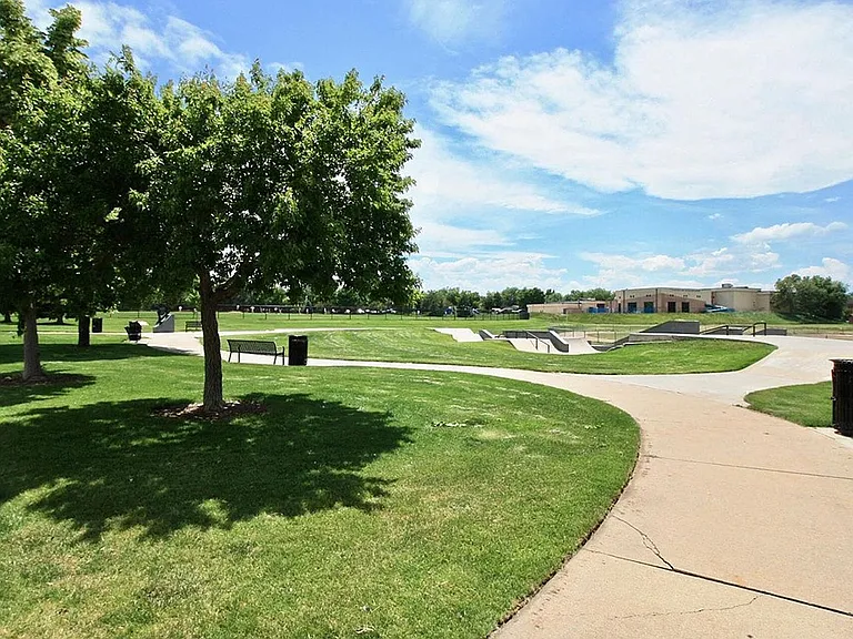 South Reed — Photo 11