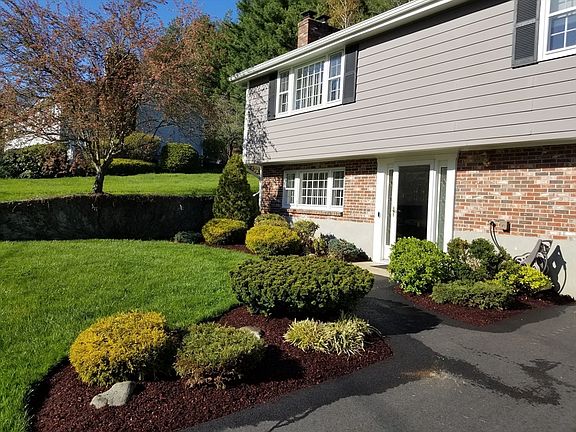 4th image of 55 Ledgewood Rd