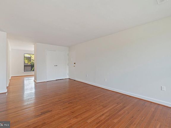 5th image of 3946 Bel Pre Rd APT 6