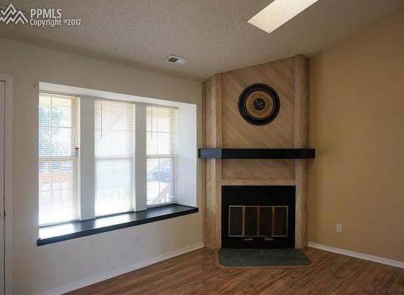5th image of 6831 Overland Dr
