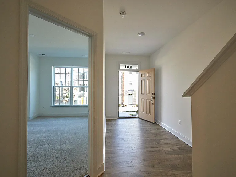 13868 Randolph Pond Ln — Photo 47