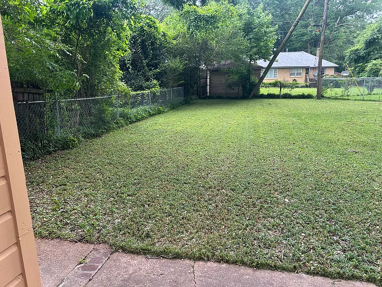 800 Berry Rd — Photo 27