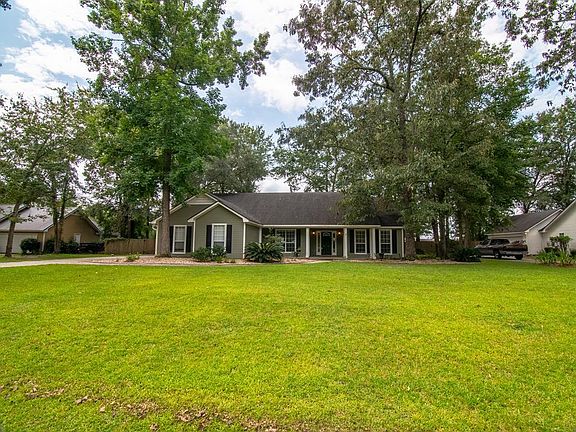 2nd image of 3830 Rosewood Cir