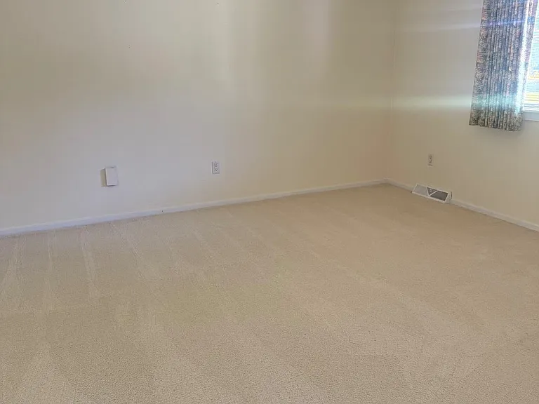 14 Oak Knoll Dr — Photo 24