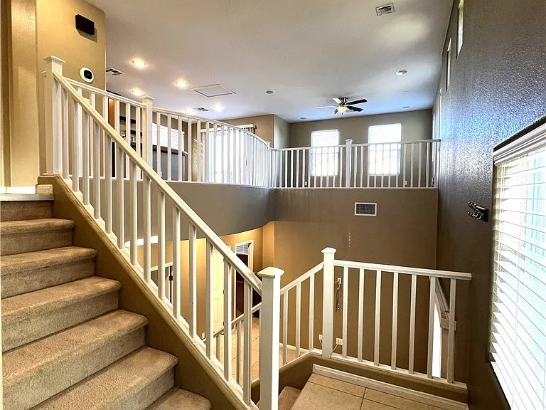 8154 Sandy Slope Ct — Photo 3