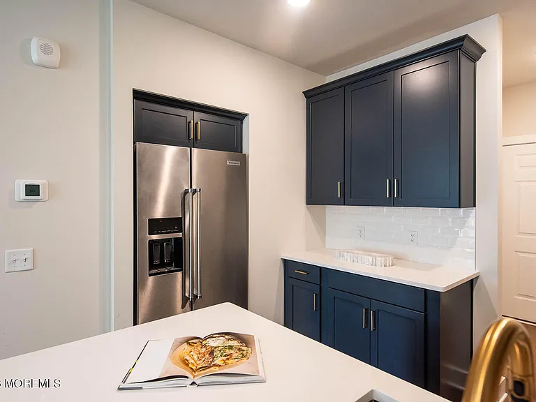 1403 Kingsley St #209 — Photo 15