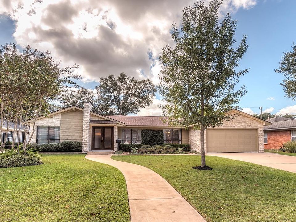 1st image of 4517 Stillbrooke Dr