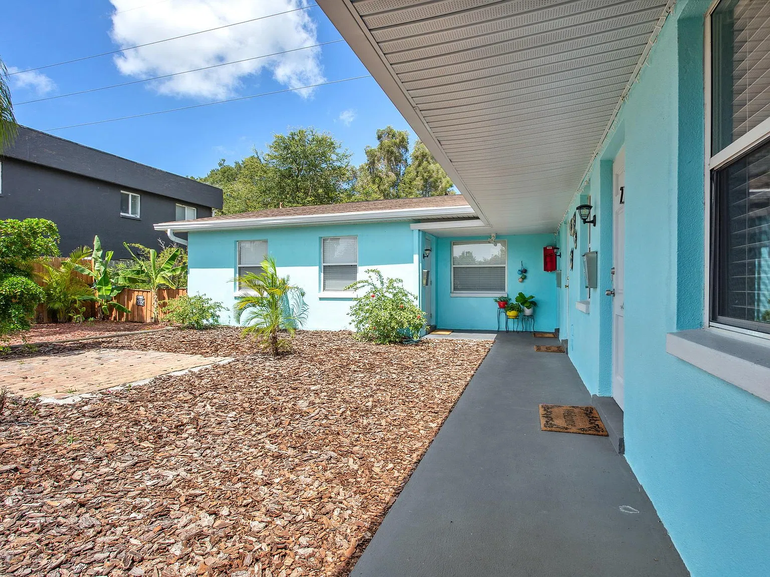 1 bed, 720 sqft, $1,300 — Photo 2