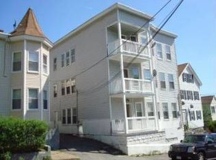 29 Fulton St, Lawrence, MA 01841