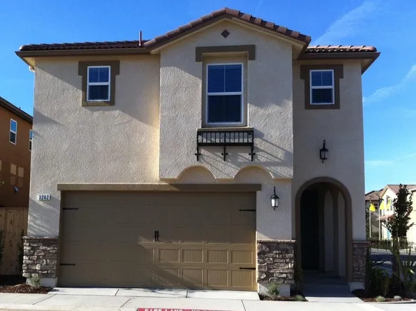 3242 W Nobility Dr, Fresno, CA 93711