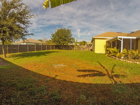 5th image of 1642 SW Hampshire Ln