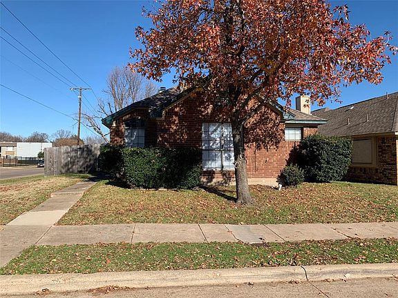 2nd image of 1718 Hancock Dr