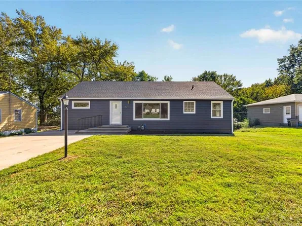 3211 Berry Rd, Kansas City, KS 66106