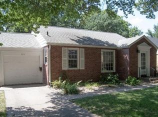 701 S 42nd St, Lincoln, NE 68510
