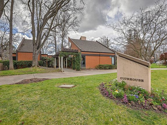5th image of 2262 Woodside Ln Unit 3