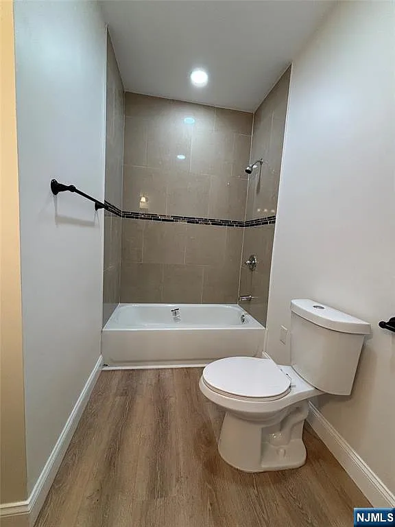 3 bed, 2.0 bath, $2,650 — Photo 3