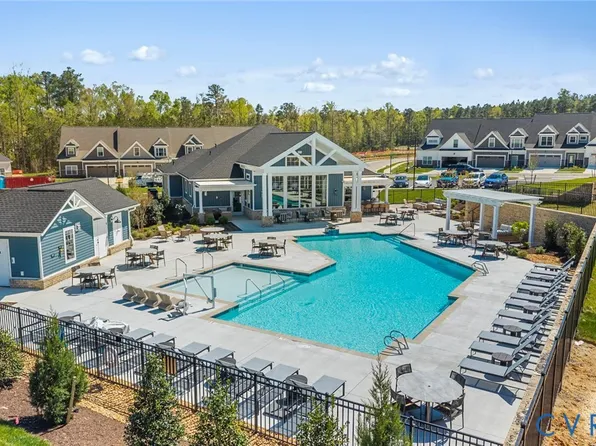 6714 Mayland Ridge Ln, Moseley, VA 23120